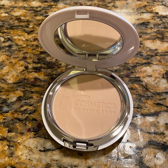 It Celebration Foundation Illumination in Fair - Picture 8 of 9